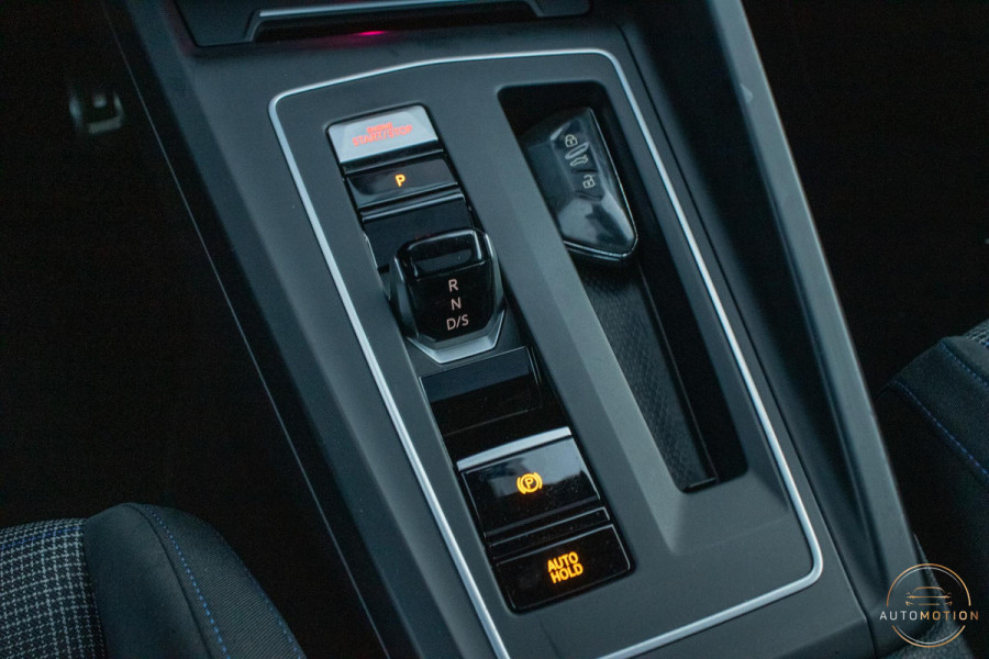 Volkswagen Golf 1.4 eHybrid GTE PANO IQ LIGHTS CAMERA ACC