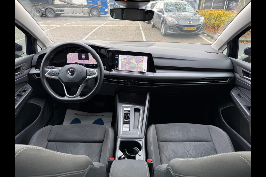 Volkswagen Golf 1.5 eTSI Style LED/LMV17/PDC/NAVI/VIRTU/PANO