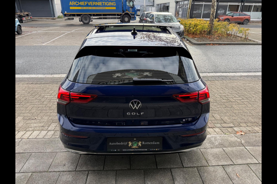 Volkswagen Golf 1.5 eTSI Style LED/LMV17/PDC/NAVI/VIRTU/PANO