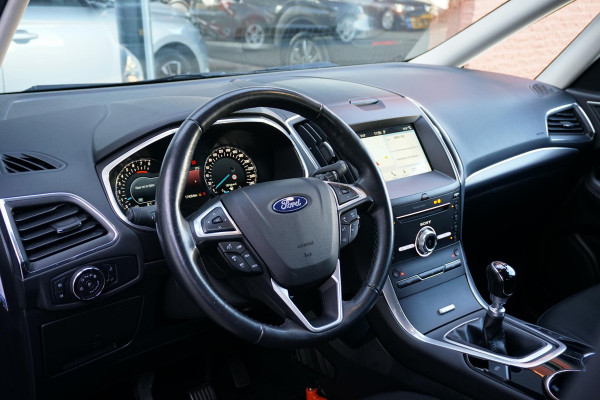 Ford Galaxy 1.5 Titanium 7-zitter + Advanced Technology Pack / Trekhaak