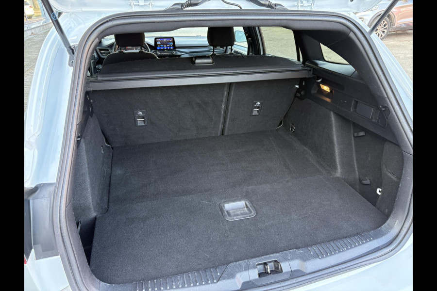 Ford FOCUS Wagon 1.0 EcoBoost Hybrid ST Line X Business Winterpack | Cruise control | Climate control | Automatisch inparkeren |