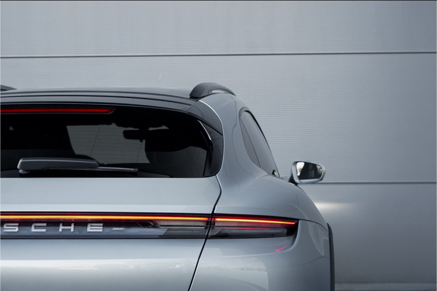 Porsche Taycan Cross Turismo 4 93 kWh Pano Luchtvering PASM Bose