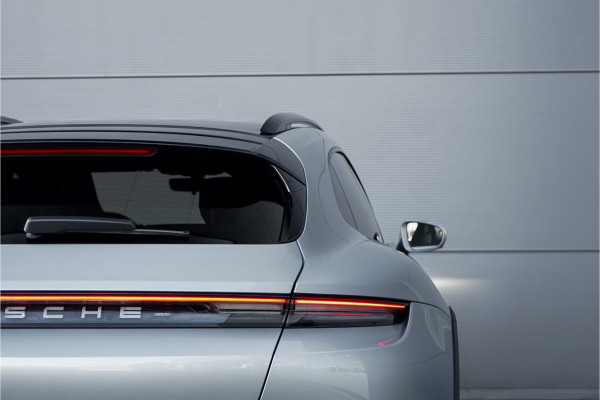 Porsche Taycan Cross Turismo 4 93 kWh Pano Luchtvering PASM Bose