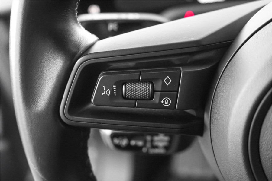 Porsche Taycan Cross Turismo 4 93 kWh Pano Luchtvering PASM Bose