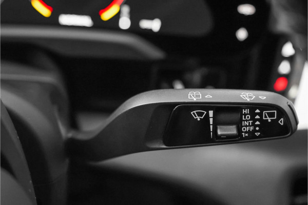 Porsche Taycan Cross Turismo 4 93 kWh Pano Luchtvering PASM Bose