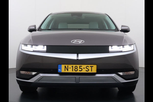 Hyundai IONIQ 5 58 kWh SOH 100% Leer 19"lm Camera Connect+ Warmtepomp Elektr.Stoelen+Stuur-Verwarmd Adaptive-Cruise- Head-up display Bose-HiFi N LED-v/a Blindspot Dodehoekass Grootlicht-assistent Subwoofer Ecall 800V Systeem V2L ondersteuning (3,6kw)