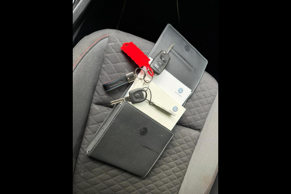 Volkswagen Caddy 1.4 TSI Highline / TREKHAAK / LED / NAVI / STOELVERW. ACC