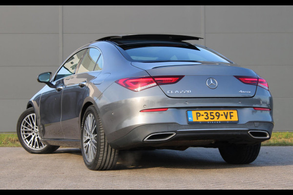 Mercedes-Benz CLA-Klasse 220 4MATIC PremiumPlus Panodak AmbientLight !!NIEUWBINNEN!!