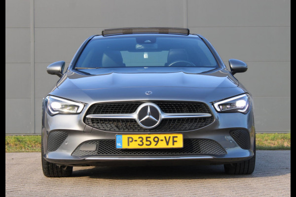 Mercedes-Benz CLA-Klasse 220 4MATIC PremiumPlus Panodak AmbientLight !!NIEUWBINNEN!!