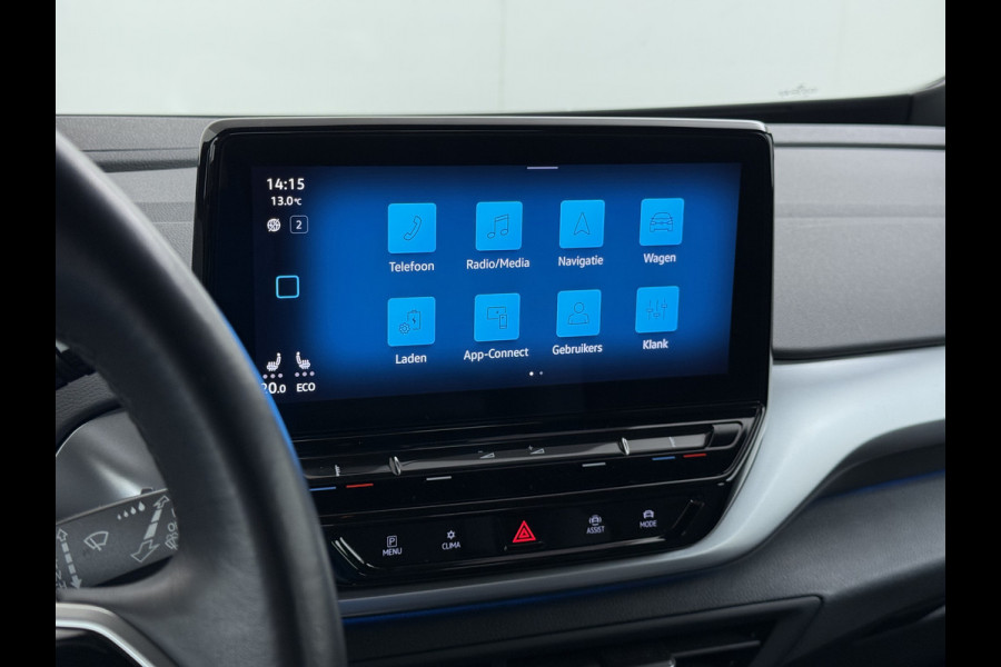 Volkswagen ID.4 SOH 92% Trekhaak Adap.Cruise Navi Ecc Apple Carplay Android Auto Stoel+Stuurverwarming Pdc Ecc DAB Smart Climate Comfort Pakket Rijstrooksensor Led Verwarmde Voorruit 1e Eigenaar Origineel Nederlandse Auto 55kWh pure € 42.000 nieuw!
