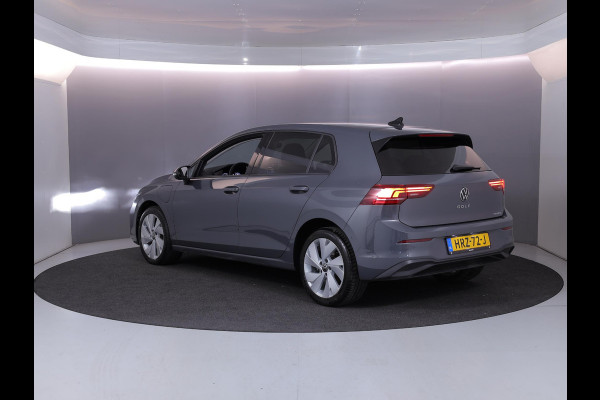 Volkswagen Golf 1.5 eHybrid Life Edition 204 pk Automaat (DSG) | Verlengde garantie | Navigatie via App | Parkeersensoren (Park assist) | Achteruitrijcamera | Adaptieve cruise control |