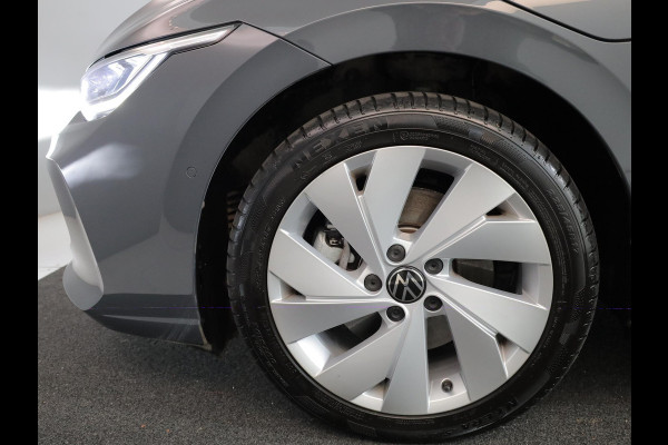 Volkswagen Golf 1.5 eHybrid Life Edition 204 pk Automaat (DSG) | Verlengde garantie | Navigatie via App | Parkeersensoren (Park assist) | Achteruitrijcamera | Adaptieve cruise control |