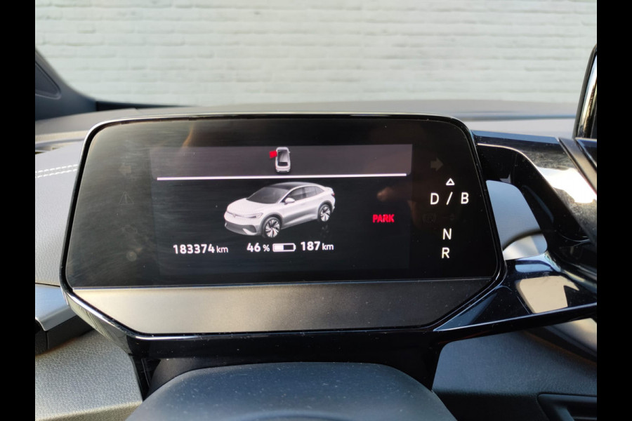 Volkswagen ID.5 Pro 77kWh SOH 98%!! Warmtepomp Afn-Trekhaak Adaptive-Cruise HUD Camera Navi 19"Lm Parkassist PDC-a+v Apple Android Carplay App-C Rijstrooksensor+Correctie Airco-Achter Stoel+Stuur+Vooraam+ruitensproeiers+wisserbl.-Verwarmd Head-up-Display Draadloze-lader Front Assist Voice-Command Keyless-Start Verkeersbordherk. AEB ESP BotsWaarsch. Two-Tone-lak Orig.NLse auto € 54.000 nieuw