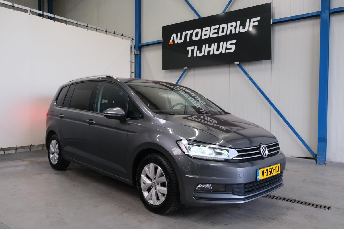 Volkswagen Touran 1.6 TDI - Grijskenteken, Airco, Cruise, Navi, PDC, Camera, Trekhaak.