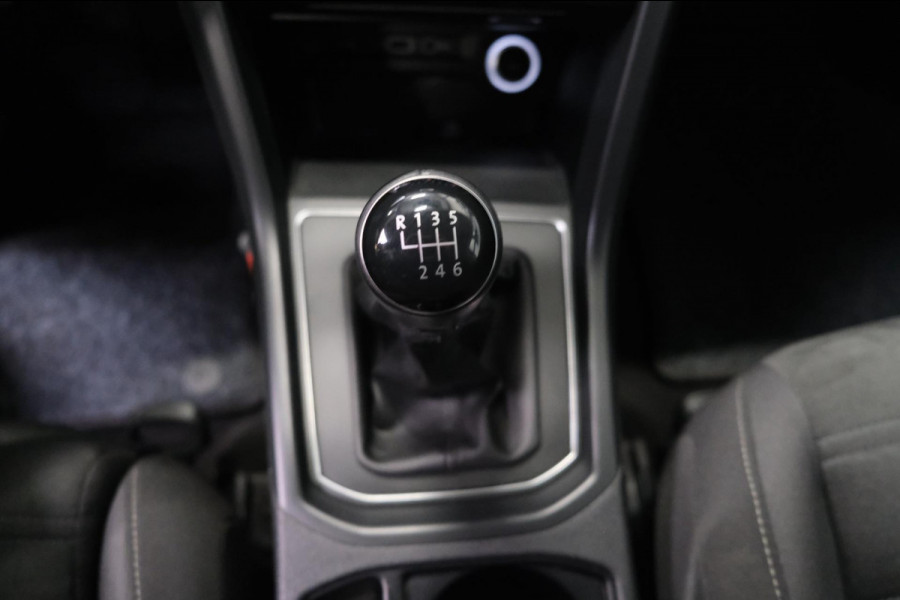 Volkswagen Touran 1.6 TDI - Grijskenteken, Airco, Cruise, Navi, PDC, Camera, Trekhaak.