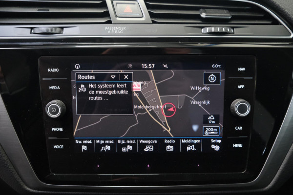 Volkswagen Touran 1.6 TDI - Grijskenteken, Airco, Cruise, Navi, PDC, Camera, Trekhaak.