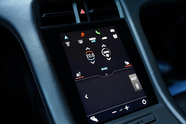 Porsche Taycan 4S Performance 84 kWh / Panoramadak / Sport Chrono Pakket