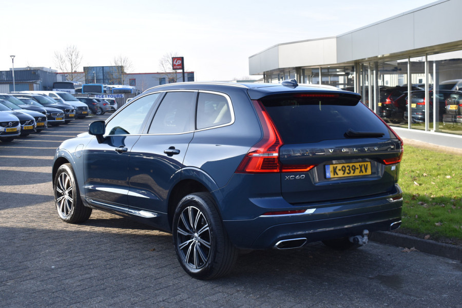 Volvo XC60 T6 340PK AWD Business Pro | Trekhaak | Luchtvering | Camera |  Panodak | 19" LMV | Stoelverwarming