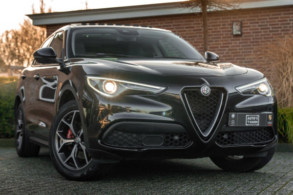 Alfa Romeo Stelvio 2.0 T AWD B-Tech Q4 200 PK Pano Adaptive Leder Camera 19''