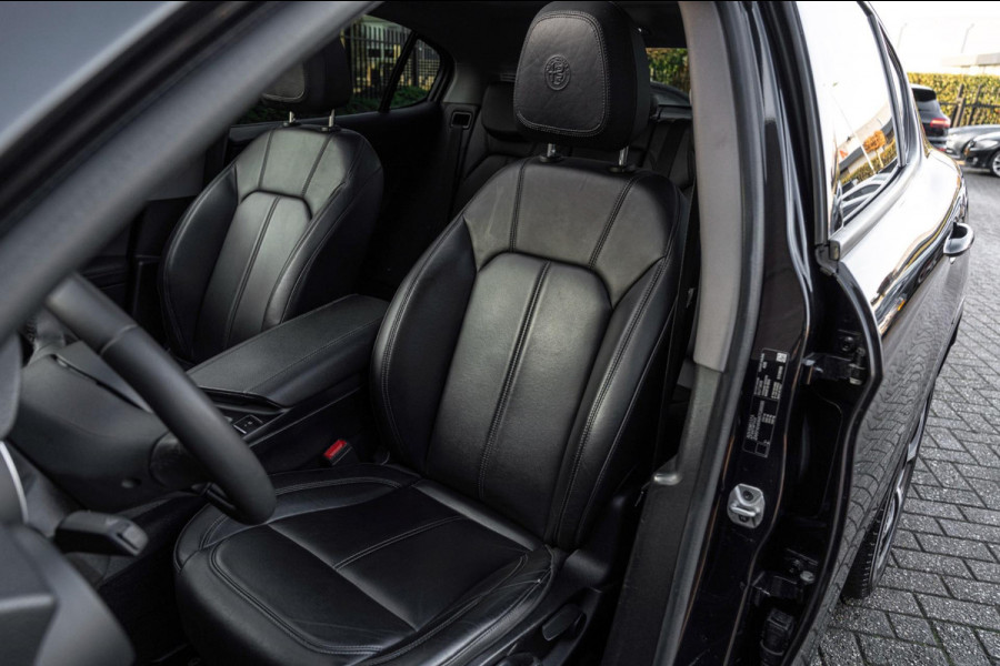 Alfa Romeo Stelvio 2.0 T AWD B-Tech Q4 200 PK Pano Adaptive Leder Camera 19''