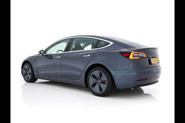 Tesla Model 3 Standard RWD Plus 60 kWh [ 3-Fase ] {SOH-88%} (INCL-BTW) Aut. *PANO | AUTO-PILOT | LEATHER | KEYLESS | FULL-LED | MEMORY-PACK | SURROUND-VIEW | DAB | CARPLAY | DIGI-COCKPIT | LANE-ASSIST | COMFORT-SEATS | 18"ALU*