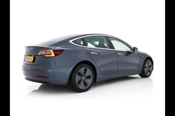 Tesla Model 3 Standard RWD Plus 60 kWh [ 3-Fase ] {SOH-88%} (INCL-BTW) Aut. *PANO | AUTO-PILOT | LEATHER | KEYLESS | FULL-LED | MEMORY-PACK | SURROUND-VIEW | DAB | CARPLAY | DIGI-COCKPIT | LANE-ASSIST | COMFORT-SEATS | 18"ALU*