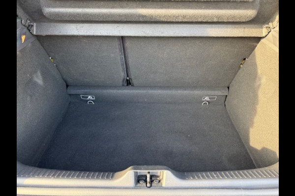 Renault Clio 0.9 TCe 5deurs Limited 114.000km Airco/ECC,Navigatie,Half Leder Interieur