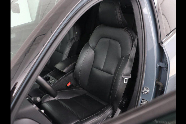 Volvo XC40 1.5 T4 Recharge R Design Expression | Trekhaak | Leder | Stoel & stuurverwarming | Camera | Carplay | Adaptive cruise | Full LED | Navigatie | PHEV | Plug In