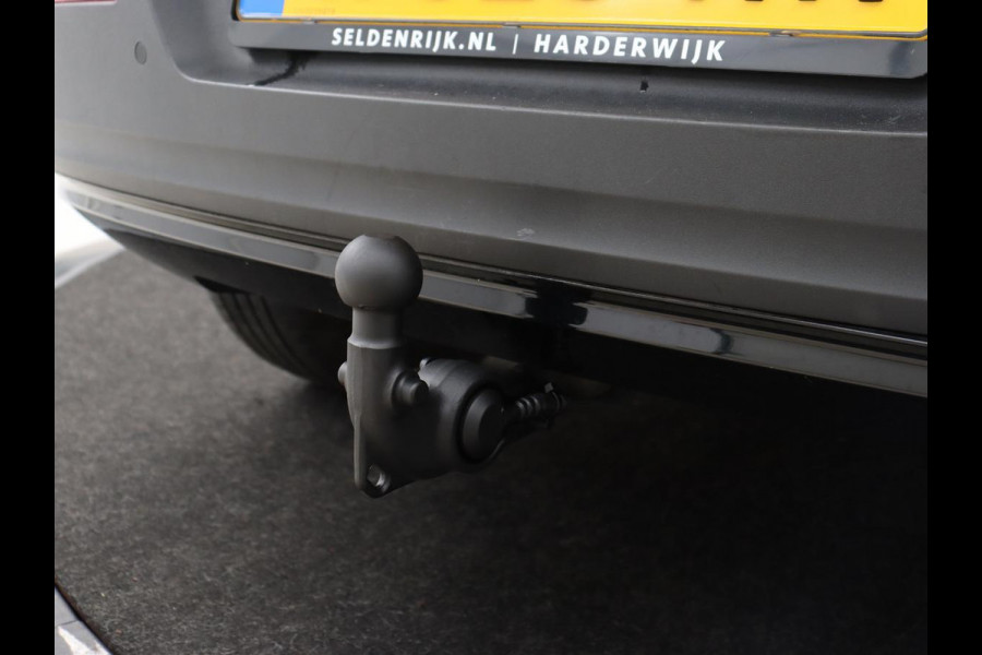 Volvo XC40 1.5 T4 Recharge R Design Expression | Trekhaak | Leder | Stoel & stuurverwarming | Camera | Carplay | Adaptive cruise | Full LED | Navigatie | PHEV | Plug In