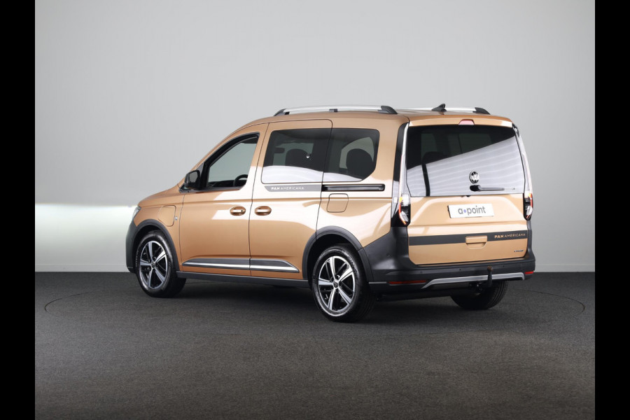 Volkswagen Caddy 1.5 TSI eHybride PAN Americana 115 pk Automaat (DSG) | Navigatie | Panoramadak | Trekhaak | Parkeersensoren (Park assist) | Achteruitrijcamera | LED koplampen | Adaptieve cruise control | Stoelverwarming |