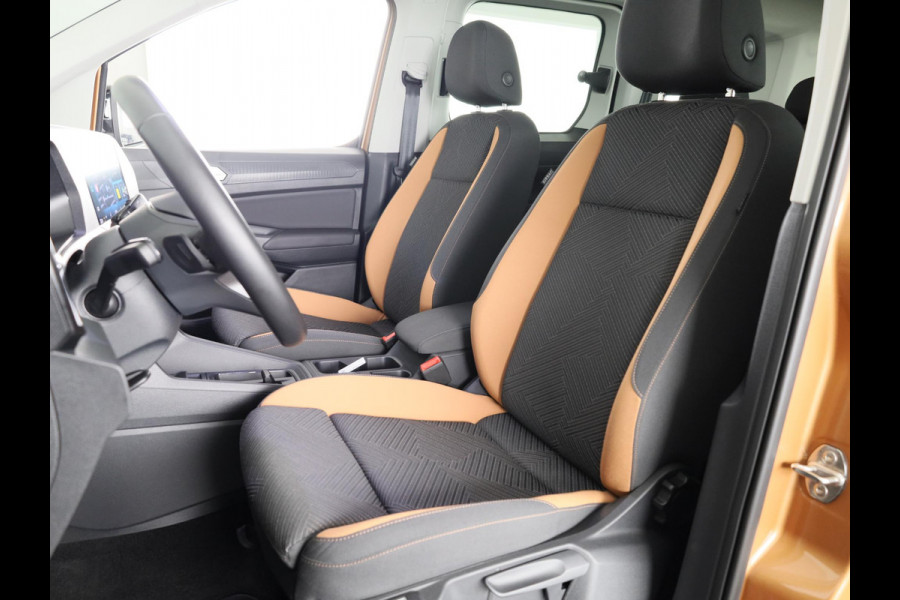 Volkswagen Caddy 1.5 TSI eHybride PAN Americana 115 pk Automaat (DSG) | Navigatie | Panoramadak | Trekhaak | Parkeersensoren (Park assist) | Achteruitrijcamera | LED koplampen | Adaptieve cruise control | Stoelverwarming |