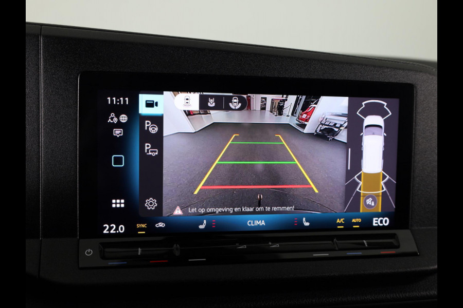 Volkswagen Caddy 1.5 TSI eHybride PAN Americana 115 pk Automaat (DSG) | Navigatie | Panoramadak | Trekhaak | Parkeersensoren (Park assist) | Achteruitrijcamera | LED koplampen | Adaptieve cruise control | Stoelverwarming |