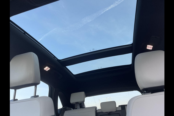 Ford Kuga 2.5 PHEV Sound Edition 243pk | Ford Voorraad | Panorama Dak | 20 inch Lichtmetaal | Winterpack | Matrix LED | Driver Assistance Pack