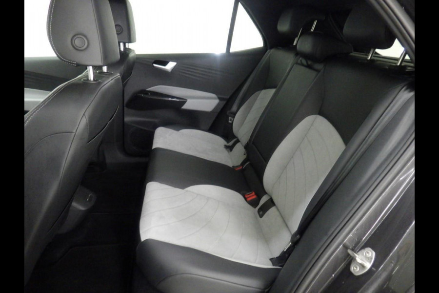 Volkswagen ID.3 Pro Edition 58 kWh | Stoel- & Stuurwielverwarming | Navi |