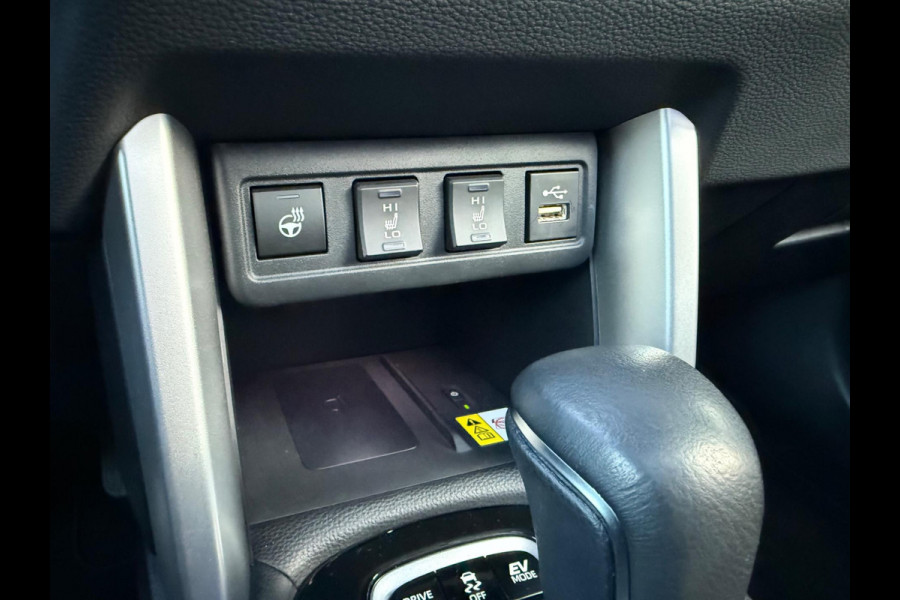 Toyota Corolla Cross Hybrid 140 Style Automaat - Panoramadak - Navi - Camera - Climate