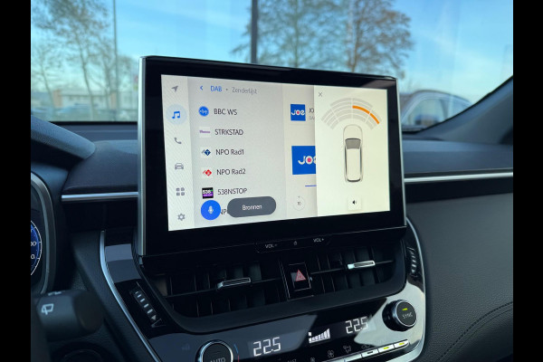 Toyota Corolla Cross Hybrid 140 Style Automaat - Panoramadak - Navi - Camera - Climate