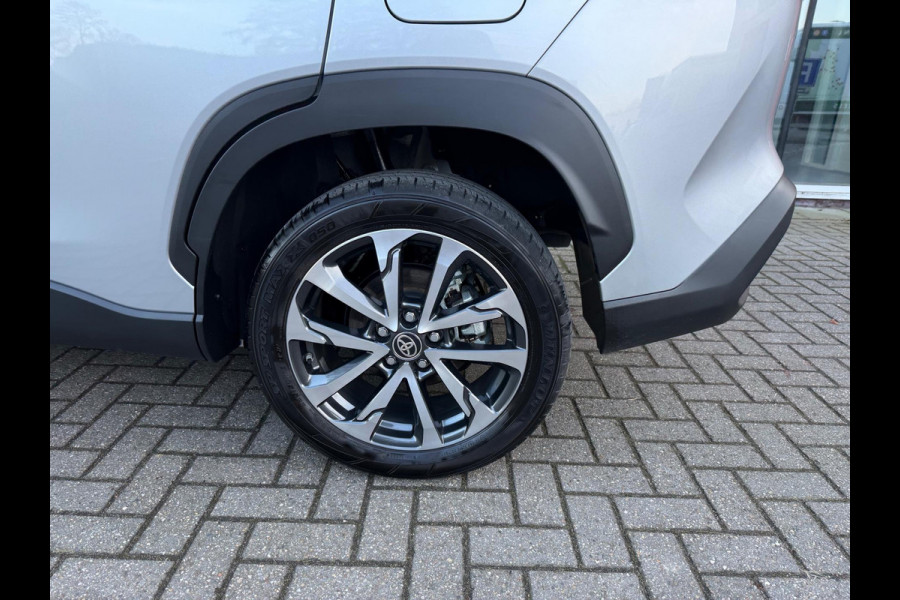 Toyota Corolla Cross Hybrid 140 Style Automaat - Panoramadak - Navi - Camera - Climate