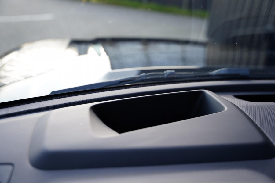 Land Rover Defender 110 P 525 V8 Black Edition / EX BTW / Grijs Kenteken