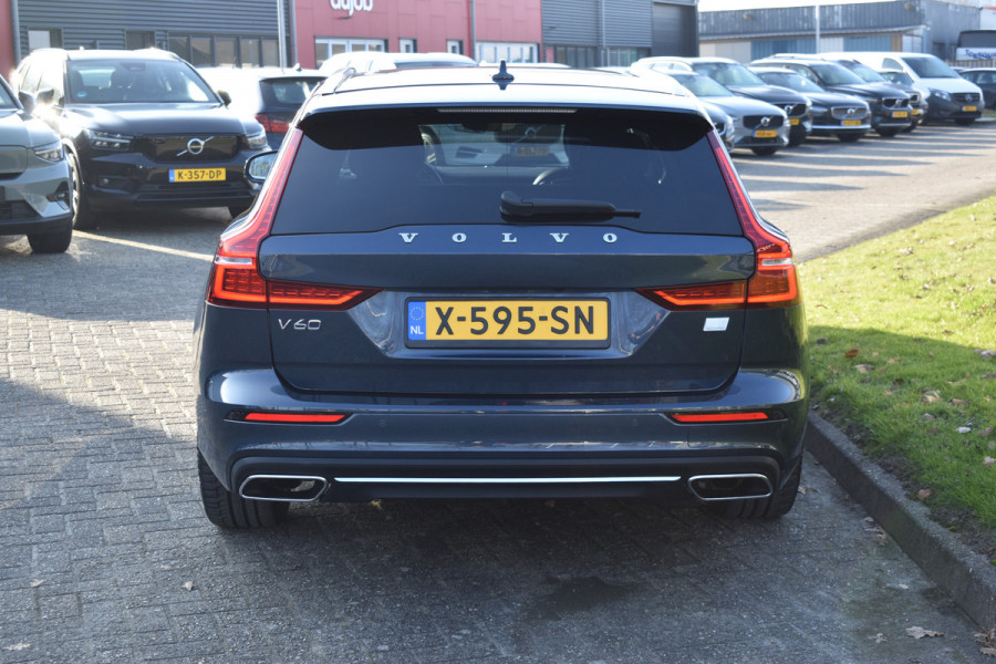 Volvo V60 T8 AWD 390PK Automaat Plug-in Hybrid Inscription | Trekhaak | Panodak | 360 Camera | BLIS | Stoelverwarming |