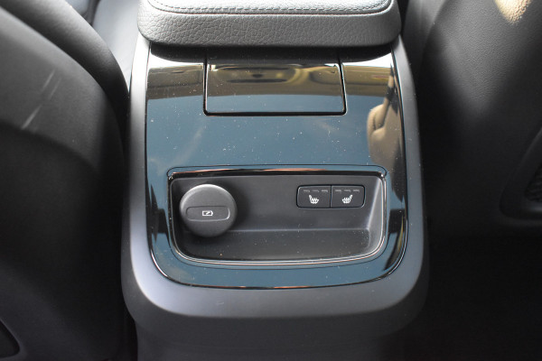 Volvo V60 T8 AWD 390PK Automaat Plug-in Hybrid Inscription | Trekhaak | Panodak | 360 Camera | BLIS | Stoelverwarming |