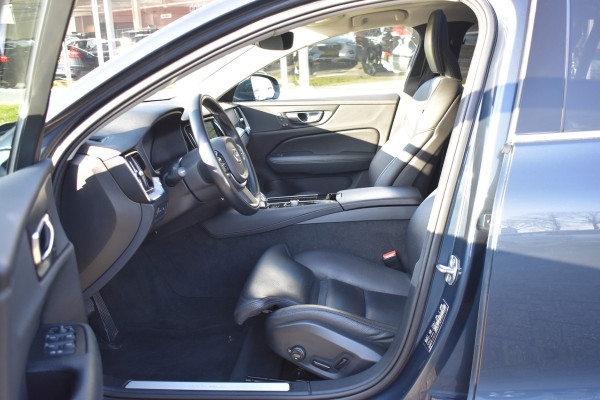 Volvo V60 T8 AWD 390PK Automaat Plug-in Hybrid Inscription | Trekhaak | Panodak | 360 Camera | BLIS | Stoelverwarming |