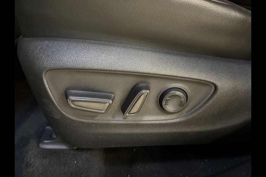 Toyota highlander 2.5 AWD Hybrid Style | Camera | Leder | Stoelverwarming