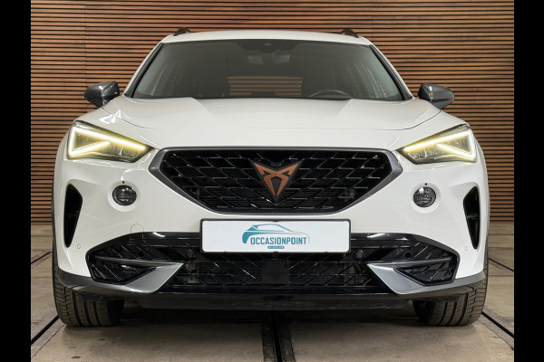 CUPRA Formentor 1.4 TSI e-Hybrid Essential | Half leder | 19' inch | Sfeerverlichting | Carplay | Navigatie | LED | Winterpakket