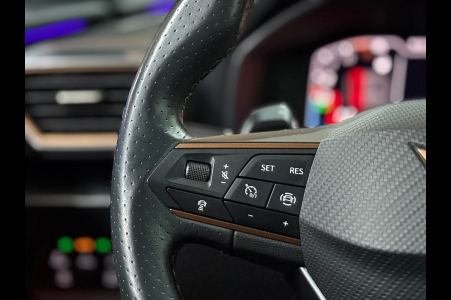 CUPRA Formentor 1.4 TSI e-Hybrid Essential | Half leder | 19' inch | Sfeerverlichting | Carplay | Navigatie | LED | Winterpakket