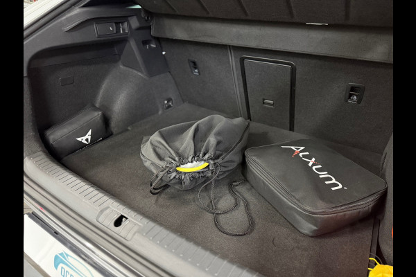 CUPRA Formentor 1.4 TSI e-Hybrid Essential | Half leder | 19' inch | Sfeerverlichting | Carplay | Navigatie | LED | Winterpakket