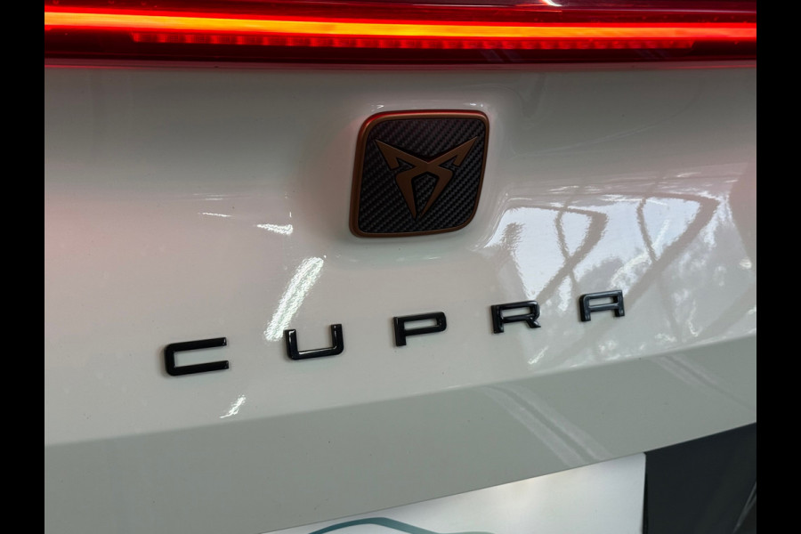 CUPRA Formentor 1.4 TSI e-Hybrid Essential | Half leder | 19' inch | Sfeerverlichting | Carplay | Navigatie | LED | Winterpakket