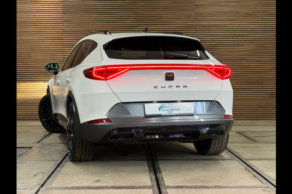 CUPRA Formentor 1.4 TSI e-Hybrid Essential | Half leder | 19' inch | Sfeerverlichting | Carplay | Navigatie | LED | Winterpakket