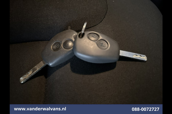 Renault Trafic 1.6 dCi 126pk L1H1 Euro6 Airco | Imperiaal | Navigatie | Trekhaak | Cruisecontrol | Parkeersensoren Bijrijdersbank