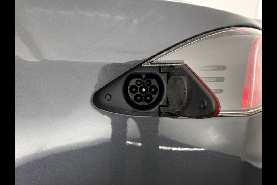 Tesla Model S 100D [ 3-Fase ] (INCL-BTW) *PANO | NAPPA-FULL-LEATHER | AUTO-PILOT | AIR-SUSPENSION | FULL-LED |  ADAPT.CRUISE | KEYLESS | MEMORY-PACK | SURROUND-VIEW | DIGI-COCKPIT | COMFORT-SEATS | 19''ALU*