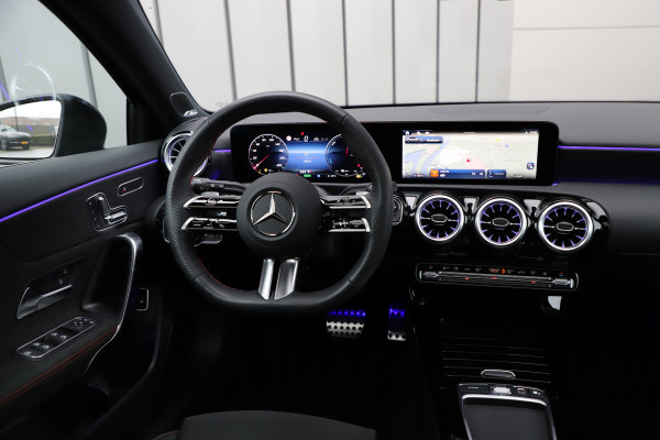 Mercedes-Benz A-Klasse 250e AMG | 218PK | Pano | Keyless-go | Burmester | Memory | Sfeerverlichting | Multibeam | Widescreen | Acc | Stuurwielverw. | 2